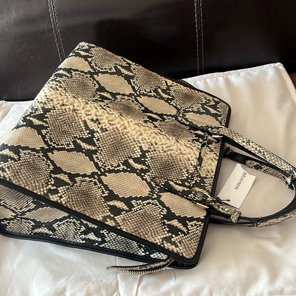 🖤BRAHMIN TIA CAVIAR FELIX🖤 - Picture 4 of 9